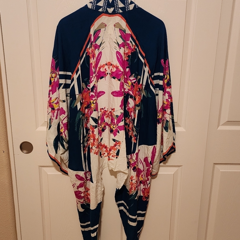 Flying Tomato Size M/L Tunic Beach Cover-up Kimono NWOT - Picture 7 of 7
